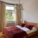 アパート Seeglueck Seeliebe - Charmante Jugendstilwohnung Mit Parkplatz Direkt Im Zentrum Nahe Bahnhof Und Seeufer In