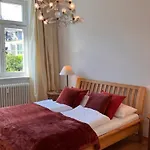 Seeglueck Seeliebe - Charmante Jugendstilwohnung Mit Parkplatz Direkt Im Zentrum Nahe Bahnhof Und Seeufer In *