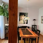 アパート Seeglueck Seeliebe - Charmante Jugendstilwohnung Mit Parkplatz Direkt Im Zentrum Nahe Bahnhof Und Seeufer In コンスタンツ