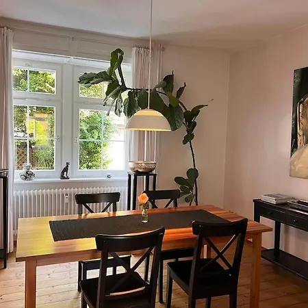 Apartment Seeglueck Seeliebe - Charmante Jugendstilwohnung Mit Parkplatz Direkt Im Zentrum Nahe Bahnhof Und Seeufer In