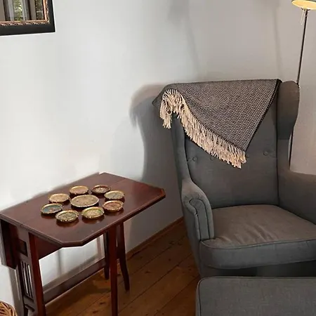Seeglueck Seeliebe - Charmante Jugendstilwohnung Mit Parkplatz Direkt Im Zentrum Nahe Bahnhof Und Seeufer In Apartment *