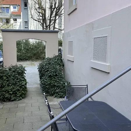 アパート Seeglueck Seeliebe - Charmante Jugendstilwohnung Mit Parkplatz Direkt Im Zentrum Nahe Bahnhof Und Seeufer In コンスタンツ